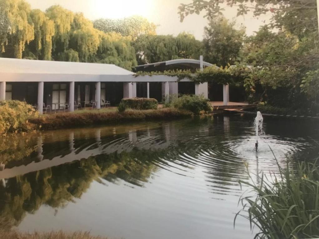 Willow Place Guest House Midrand Eksteriør billede